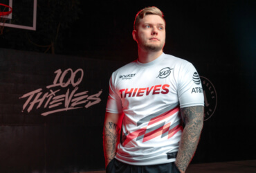 nitr0 - 100 Thieves 2021 Cardinal jersey © 100 Thieves shop