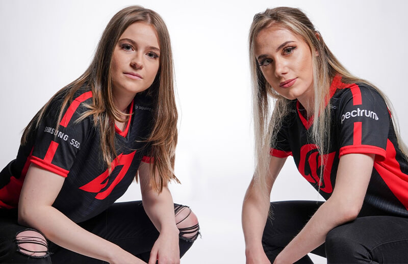 CLG new 2022 Red Jersey details © Counter Logic Gaming store