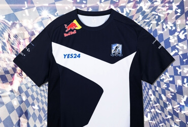 DRX 10th Anniversary Special Edition Jersey © DRX shop