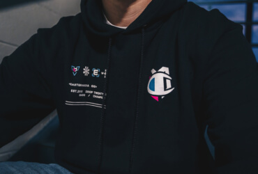 EMGG x Champion hoodie © EasterMediaGG shop