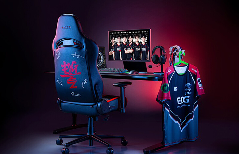 EDward Gaming x Razer Enki Gaming Chair Back © Razer & EDG store
