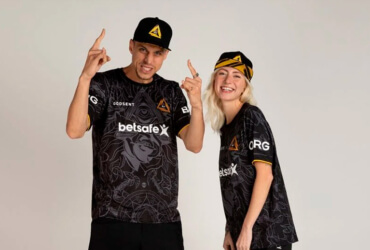 GODSENT's new 2021 team Jersey © GODSENT store