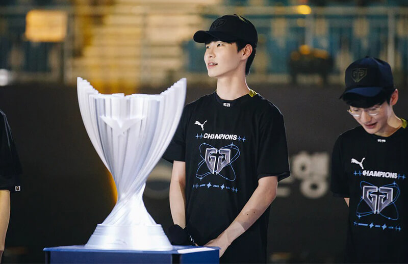 Gen.G LCK Summer 2022 Champions T-Shirt © GenG shop