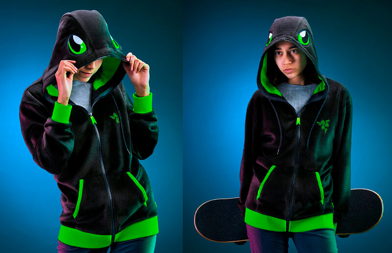 Razer Sneki Snek Hoodie model © Razer store