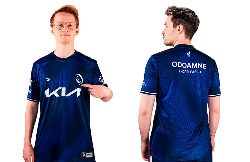 Rogue Worlds 2021 Jersey - Larssen and Odoamne © Rogue shop