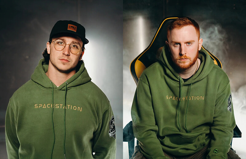 Spacestation Gaming x Halo Esports Hoodie model © Spacestation Gaming shop